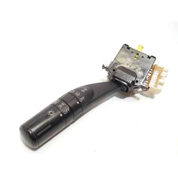 MANDO LUCES 83115AG151 