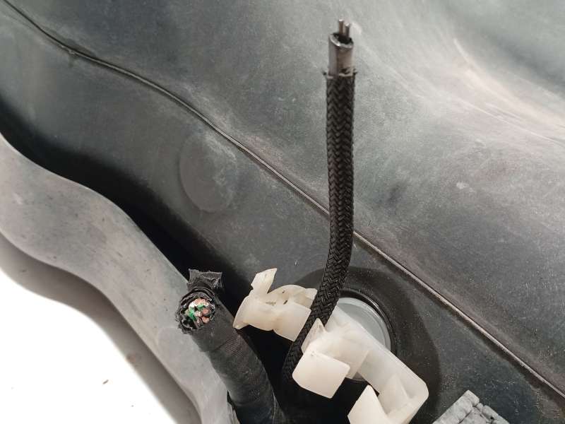 Recambio de deposito aditivo fap adblue para opel vivaro b furgoneta (x82) 1.6 cdti (05) referencia OEM IAM 172A21178R 93459932 3
