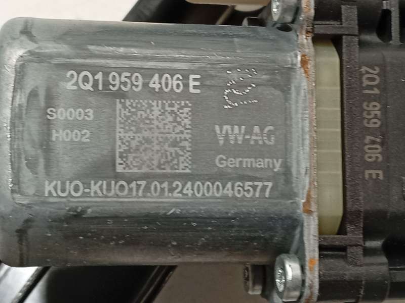 Recambio de elevalunas delantero derecho para volkswagen polo vi (aw1, bz1, ae1, bz3) 1.0 tsi referencia OEM IAM 2G4837462C 2Q19 - Gris 4