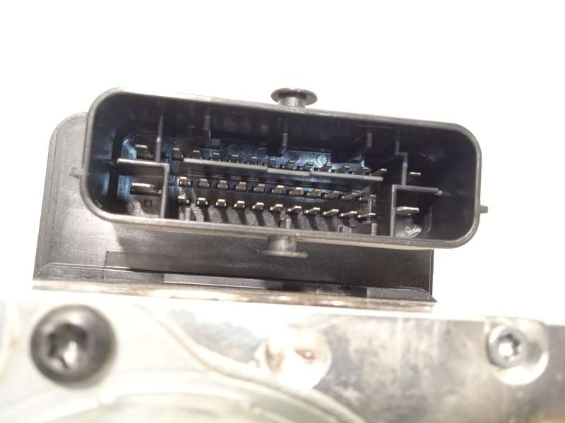 Recambio de abs para kia rio (yb) gt line referencia OEM IAM 58910H8400 BE6003DA00 MGH85ADBH6013DA00 4