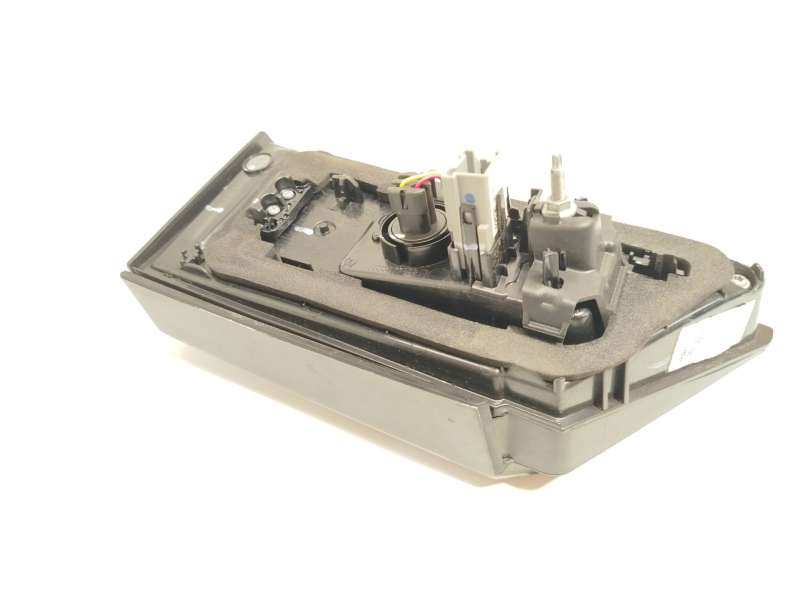Recambio de piloto trasero derecho interior para lynk & co 01 phev referencia OEM IAM 8888077998 - Negro 4