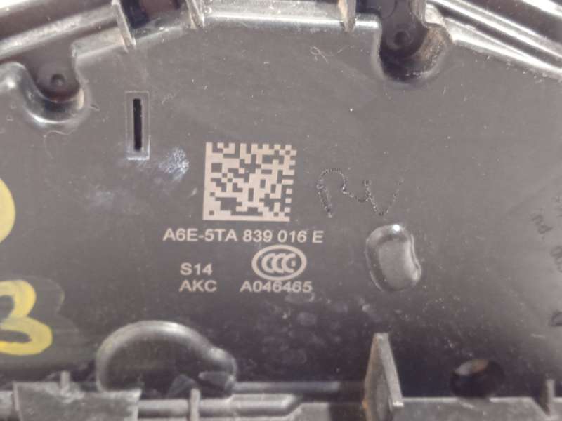 Recambio de cerradura puerta trasera derecha para seat ateca (kh7, khp) 2.0 tdi referencia OEM IAM 5TA839016E - Blanco 3