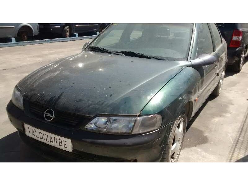 OPEL VECTRA B BERLINA