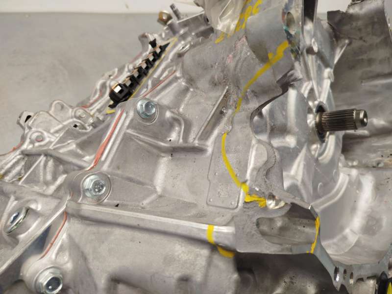 Recambio de despiece caja cambios para toyota c-hr (_x1_) 2.0 hybrid (maxh10) referencia OEM IAM 3097010010 - Blanco 2