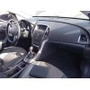 opel astra j lim. del año 2011