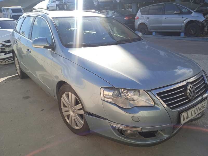 VOLKSWAGEN PASSAT BERLINA (3C2)
