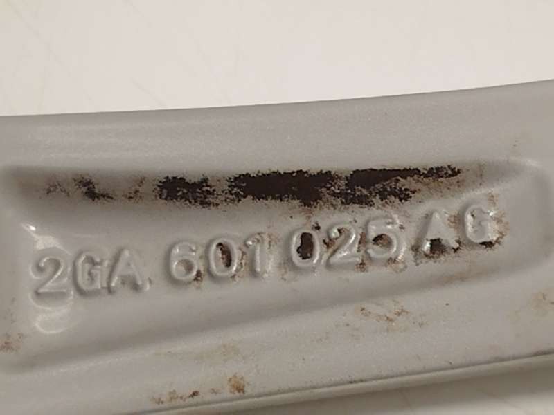 Recambio de llanta para volkswagen t-roc (a11, d11) 1.0 tsi referencia OEM IAM 2GA601025AC8Z8 8