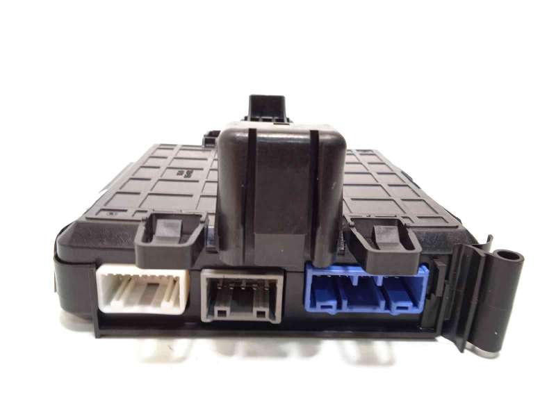Recambio de modulo electronico para mazda cx-30 referencia OEM IAM D41S675Z0 3