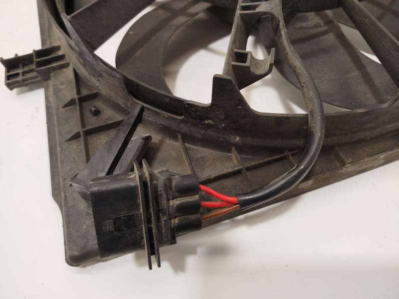 Recambio de electroventilador para skoda roomster (5j7) 1.6 tdi referencia OEM IAM 6R0121207A 2