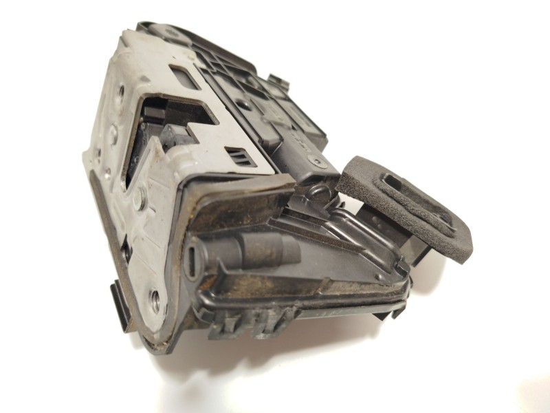 CERRADURA PUERTA DELANTERA DERECHA 5TB837016E 