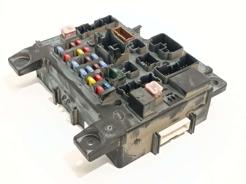Recambio de caja reles / fusibles para mitsubishi outlander ii (cw_w) 2.0 di-d (cw8w) referencia OEM IAM 8637A318  L8637001A - Gris 2