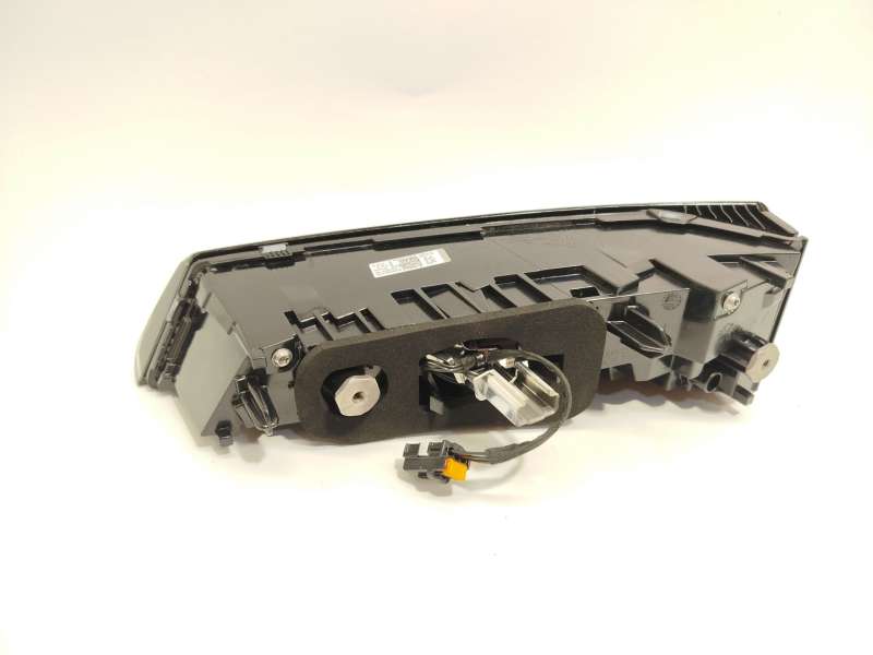 Recambio de piloto trasero izquierdo interior para peugeot 308 iii (fb_, fh_, fp_, f3_, fm_) puretech 130 (fphnsl, fphnst) refer 4