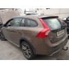 volvo v60 kombi cross country del año 2015