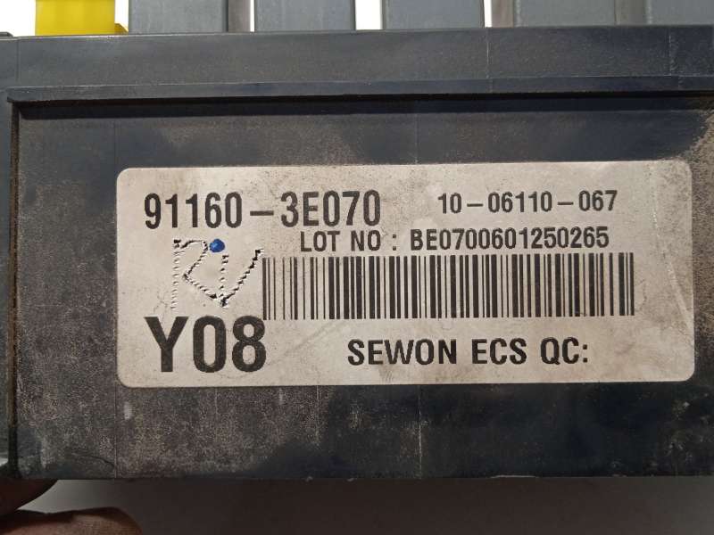 Recambio de caja reles / fusibles para kia sorento i (jc) 2.5 crdi referencia OEM IAM 911603E070 - Negro 5