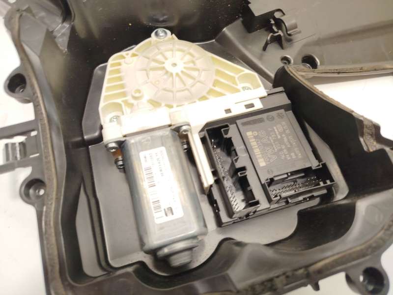 Recambio de elevalunas delantero izquierdo para seat leon (1p1) 1.9 tdi referencia OEM IAM 1P0837401J 2