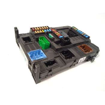 CAJA RELES / FUSIBLES 9819850080 1663368780 
