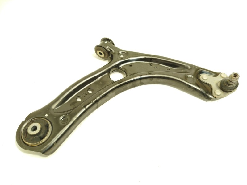 BRAZO SUSPENSION INFERIOR DELANTERO DERECHO 5WA407152A 