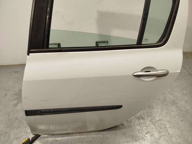 Recambio de puerta trasera izquierda para renault clio iii (br0/1, cr0/1) 1.2 16v (br02, br0j, br11, cr02, cr0j, cr11) referenci - Blanco 4