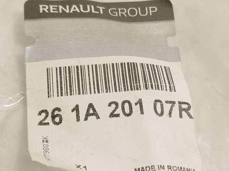 Recambio de rejilla paragolpes delantero para dacia sandero ii 1.5 dci referencia OEM IAM 261A20107R 5