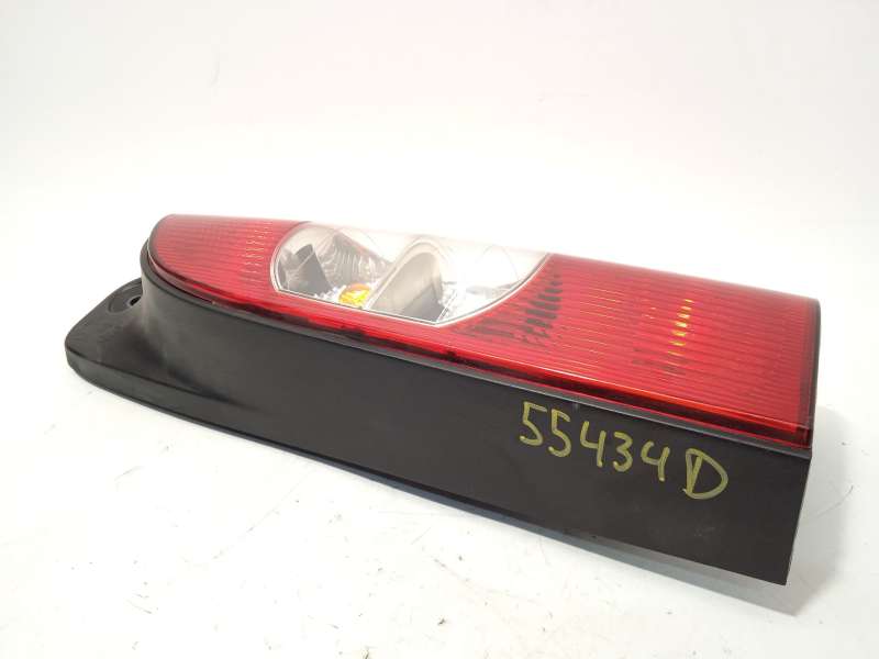Recambio de piloto trasero derecho para opel movano a furgoneta (x70) 2.5 dti (fd) referencia OEM IAM 9160817 2