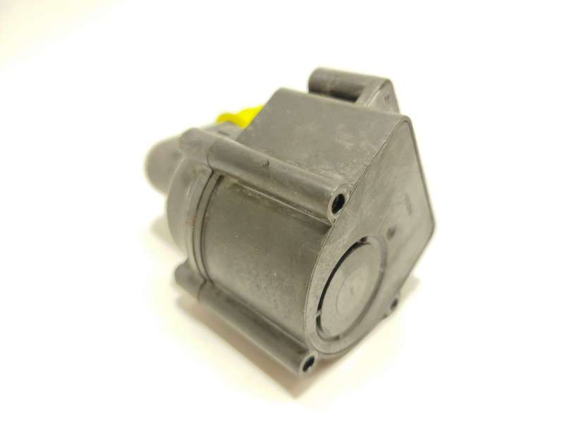 Recambio de bomba agua para lynk & co 01 phev referencia OEM IAM 8888759988 32222110 - Negro 4