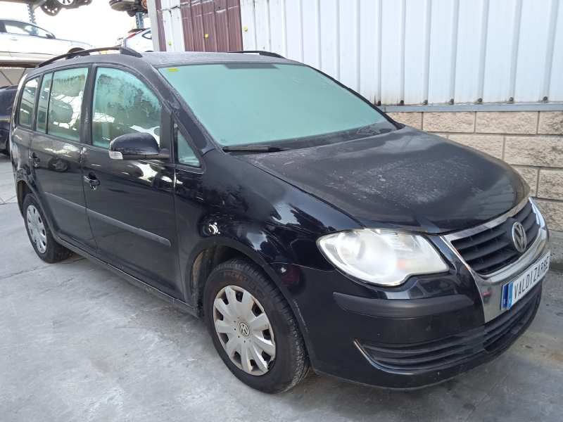 VOLKSWAGEN TOURAN (1T2)