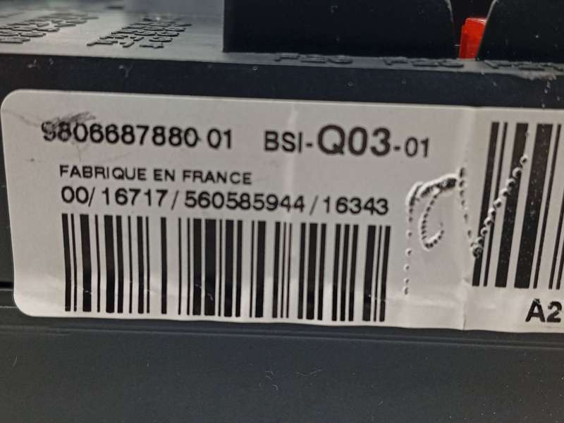 Recambio de caja reles / fusibles para peugeot 308 ii (lb_, lp_, lw_, lh_, l3_) 1.6 bluehdi 120 referencia OEM IAM 9806687880 16 - Blanco 4