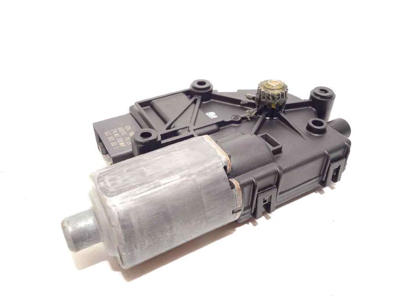 MOTOR TECHO ELECTRICO 4L0959591 0390200071