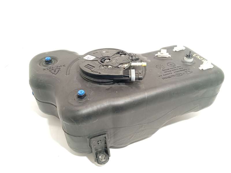 Recambio de deposito aditivo fap adblue para hyundai tucson (tl, tle) 1.6 crdi hybrid 48v referencia OEM IAM 31550D3900 31500D79 2
