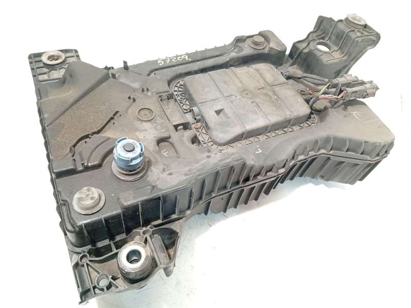 Recambio de deposito aditivo fap adblue para peugeot 308 ii (lb_, lp_, lw_, lh_, l3_) 1.6 bluehdi 120 referencia OEM IAM 1267410 - Blanco