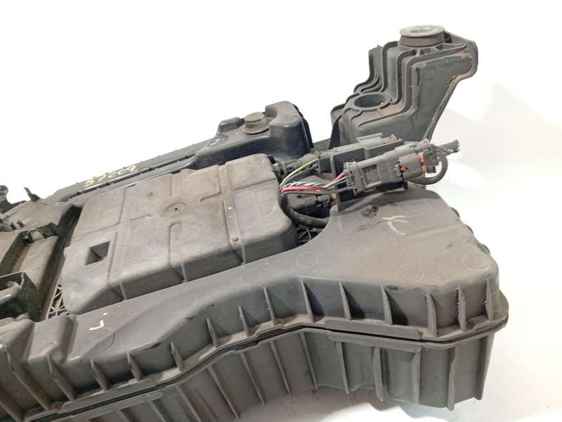 Recambio de deposito aditivo fap adblue para peugeot 308 ii (lb_, lp_, lw_, lh_, l3_) 1.6 bluehdi 120 referencia OEM IAM 1267410 - Blanco 3