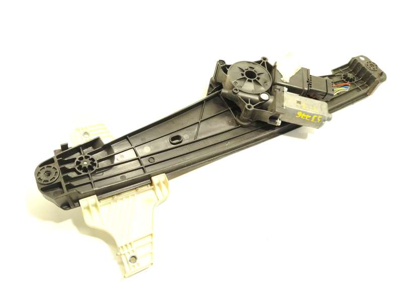Recambio de elevalunas trasero izquierdo para peugeot 3008 ii suv (mc_, mr_, mj_, m4_) 1.5 bluehdi 130 referencia OEM IAM 983038