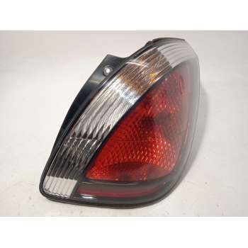PILOTO TRASERO DERECHO 924021G210 