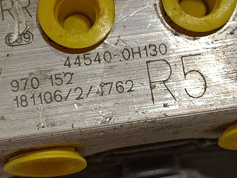 Recambio de abs para toyota aygo (_b4_) 1.0 vvti (kgb40) referencia OEM IAM 445400H130 0265956731 970152 - Granate 6