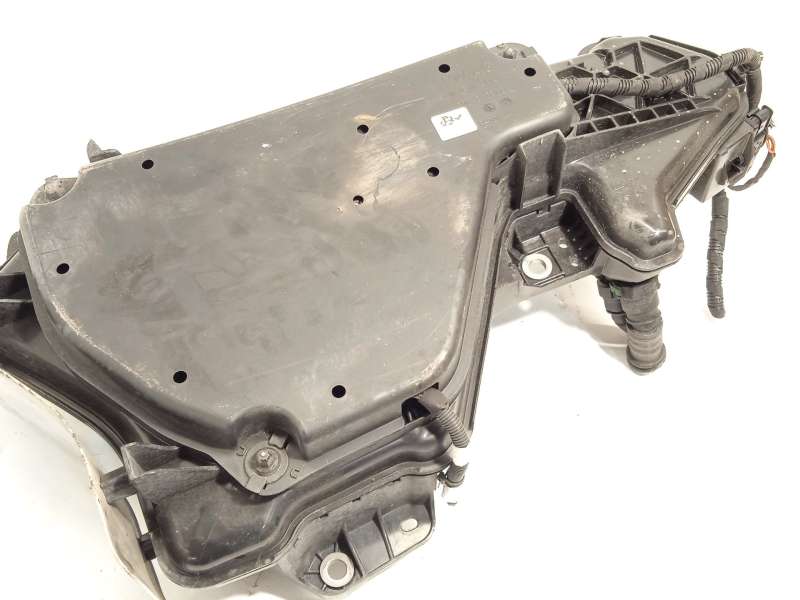 Recambio de deposito aditivo fap adblue para skoda karoq (nu) 2.0 tdi referencia OEM IAM 5WA131877Q - Gris 4