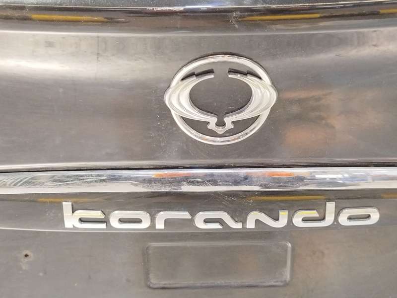 Recambio de porton trasero para ssangyong korando (ck) 2.0 e-xdi referencia OEM IAM 6401134113 - Negro 4