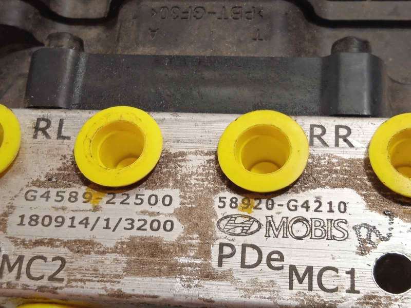 Recambio de abs para hyundai i30 (pd) go! referencia OEM IAM 58920G4210 6158941600 G458922500 7
