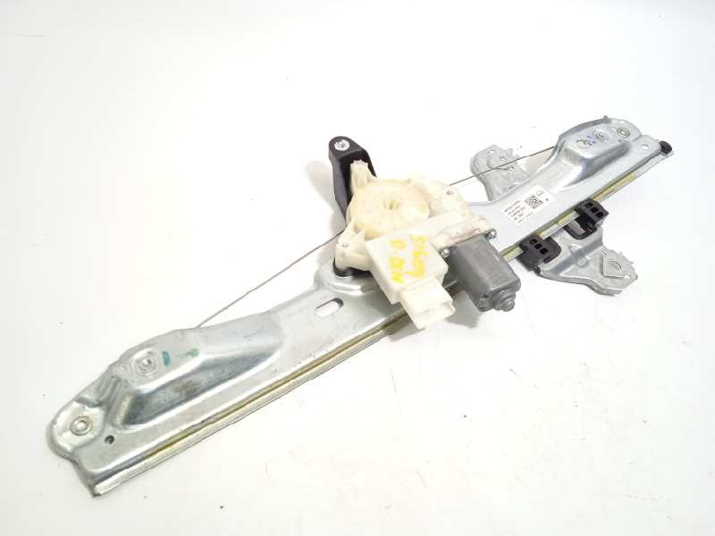 ELEVALUNAS DELANTERO DERECHO 80700HV00C 