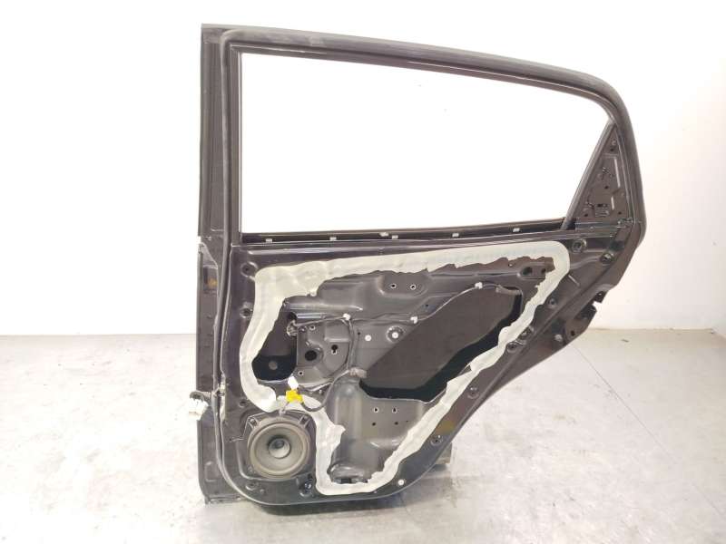 Recambio de puerta trasera derecha para ssangyong korando (ck) 2.0 e-xdi referencia OEM IAM 6302134103 - Negro 7