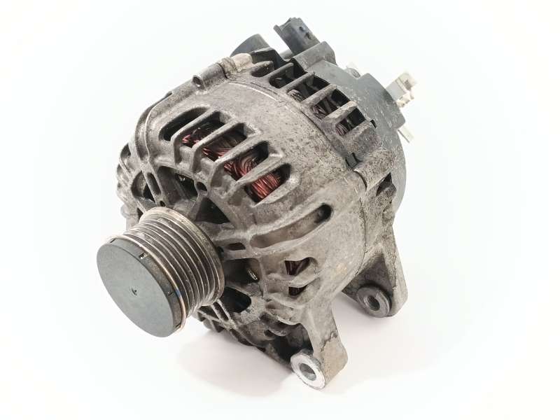 Recambio de alternador para peugeot 2008 ii (ud_, us_, uy_, uj_, ur_, uc_) 1.5 bluehdi 110 (udyhsk) referencia OEM IAM 983568898
