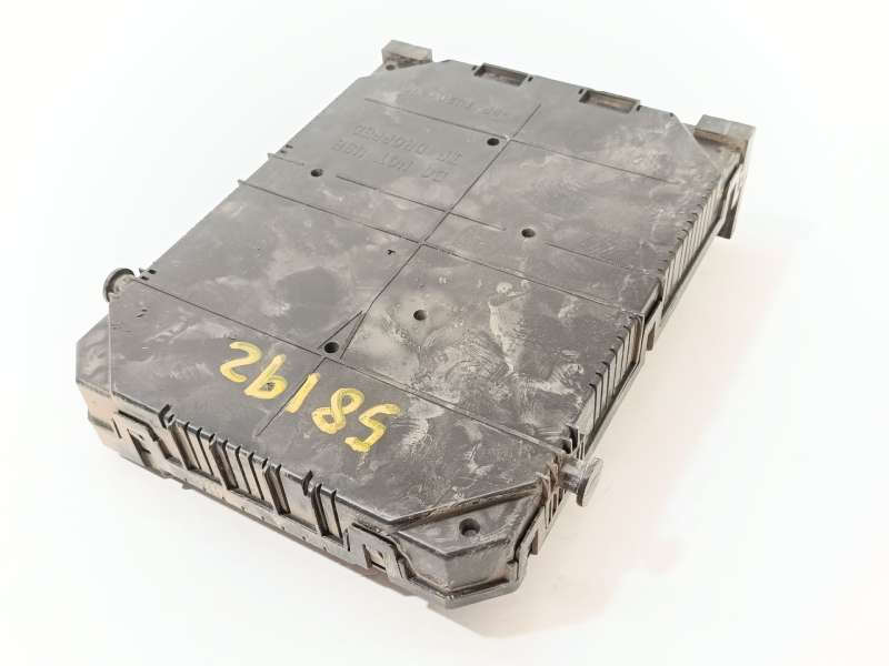 Recambio de caja reles / fusibles para peugeot 2008 ii (ud_, us_, uy_, uj_, ur_, uc_) 1.5 bluehdi 110 (udyhsk) referencia OEM IA 4