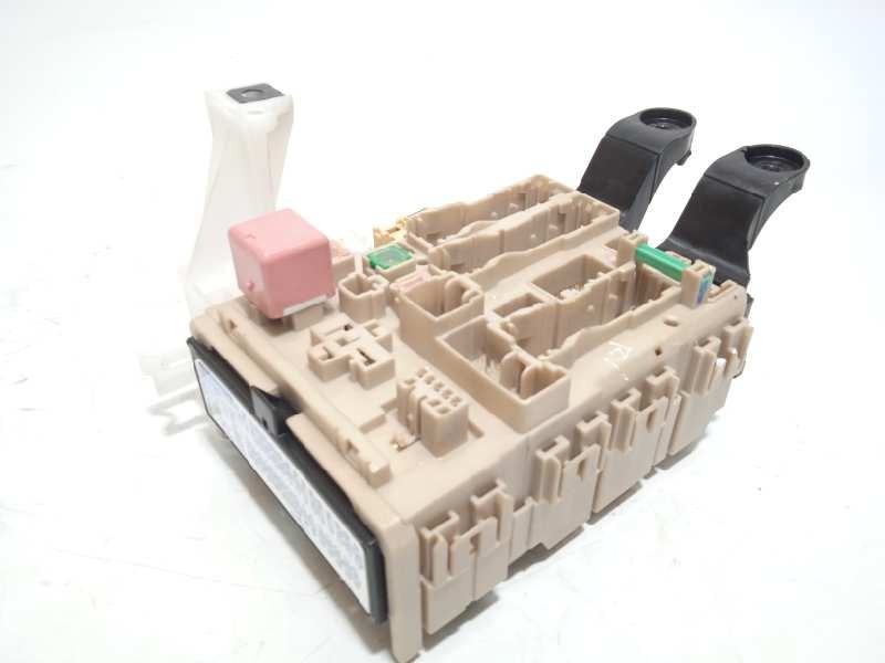 CAJA RELES / FUSIBLES 8273005J60 480115J29