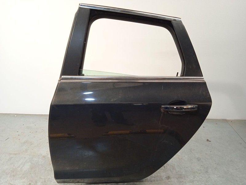 PUERTA TRASERA IZQUIERDA 13301546 
