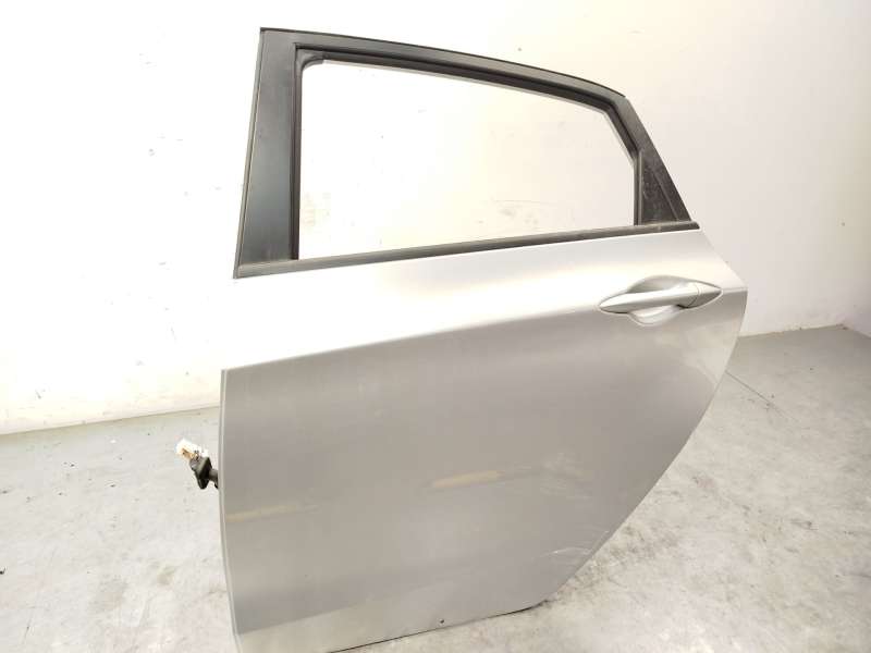 Recambio de puerta trasera izquierda para hyundai i30 (gd) 1.4 referencia OEM IAM 77003A6000 - Plata 2