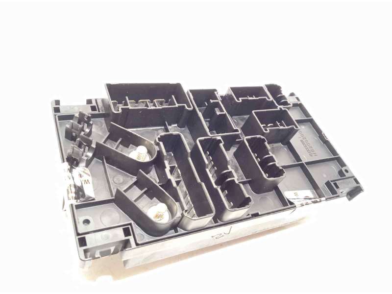 Recambio de caja reles / fusibles para subaru impreza g13 1.6 cat referencia OEM IAM 82241FJ050 - Gris 3