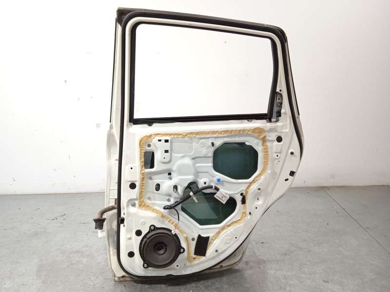 Recambio de puerta trasera derecha para nissan note visia referencia OEM IAM H21003VVMA - Blanco 4