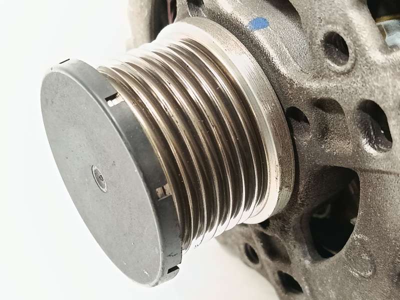 Recambio de alternador para dacia sandero ii (b8_) tce 90 (b8m1, b8ma) referencia OEM IAM 231005079R  F000BL0456 4