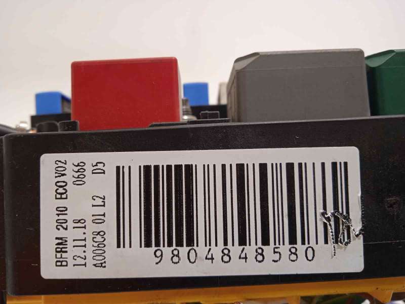 Recambio de caja reles / fusibles para citroën c3 aircross feel referencia OEM IAM 9804848580 4