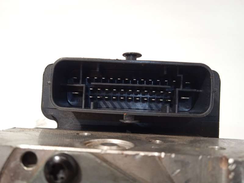 Recambio de abs para hyundai i30 (gd) style referencia OEM IAM 58920A6210 6158945200 A658920500 4
