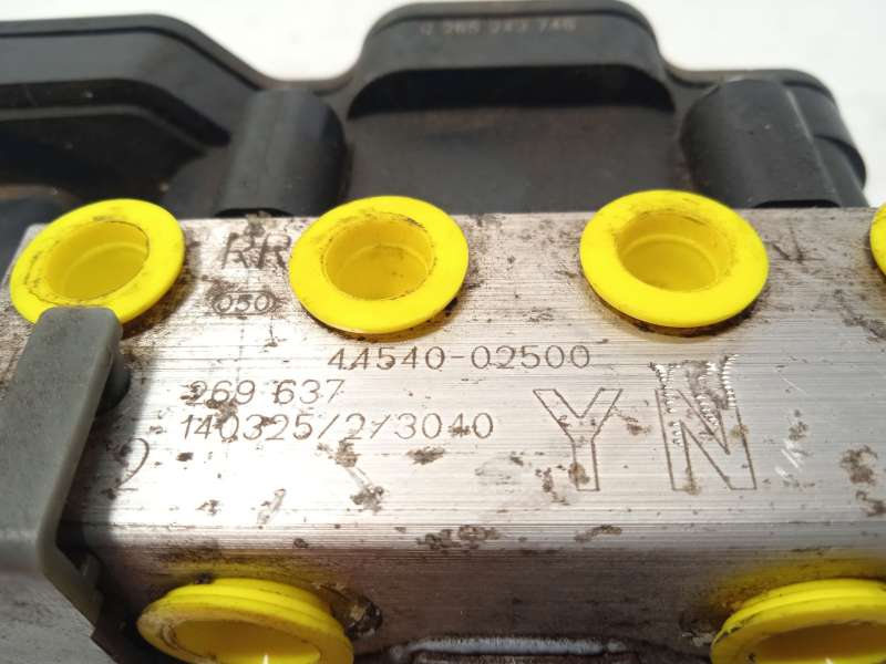 Recambio de abs para toyota auris active referencia OEM IAM 4454002500 0265956014 269637 6